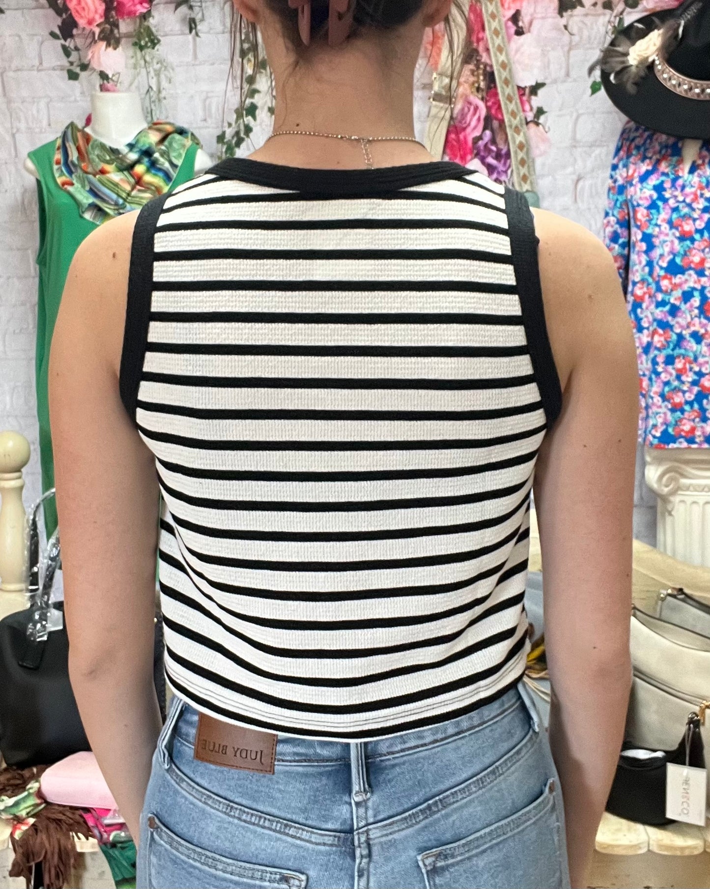 Tres Bien Cropped Tank