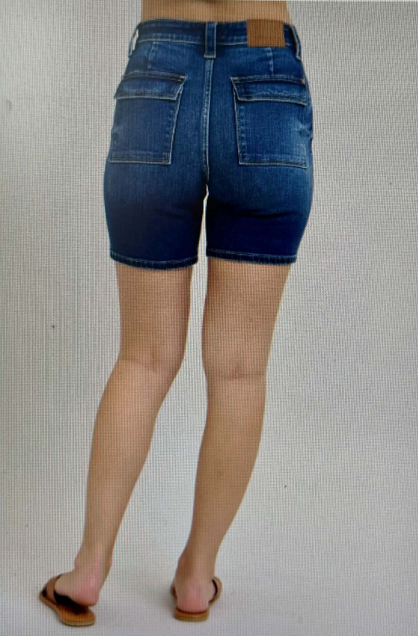 Judy Blue back flap pocket shorts