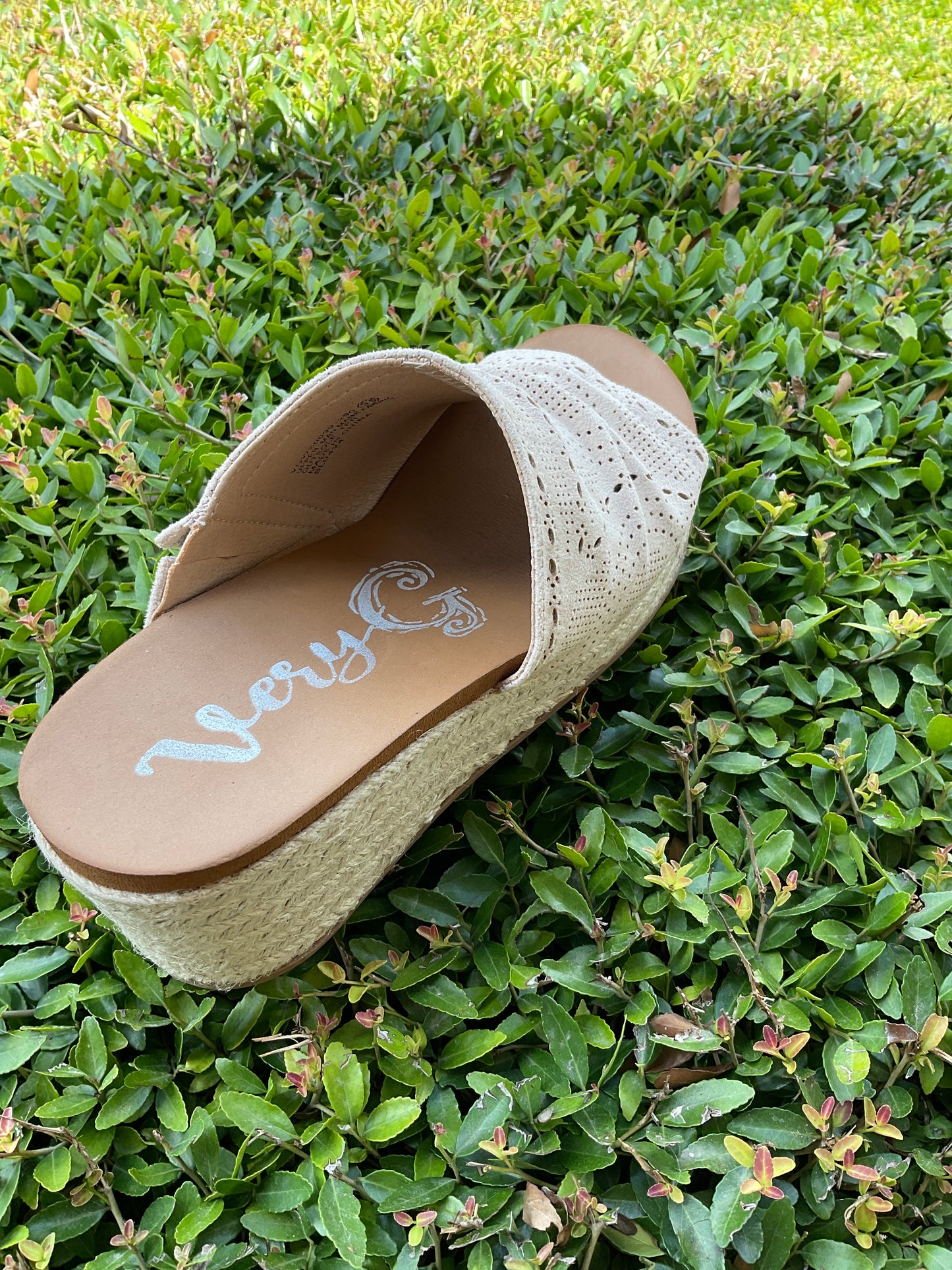 Very G Marie wedges