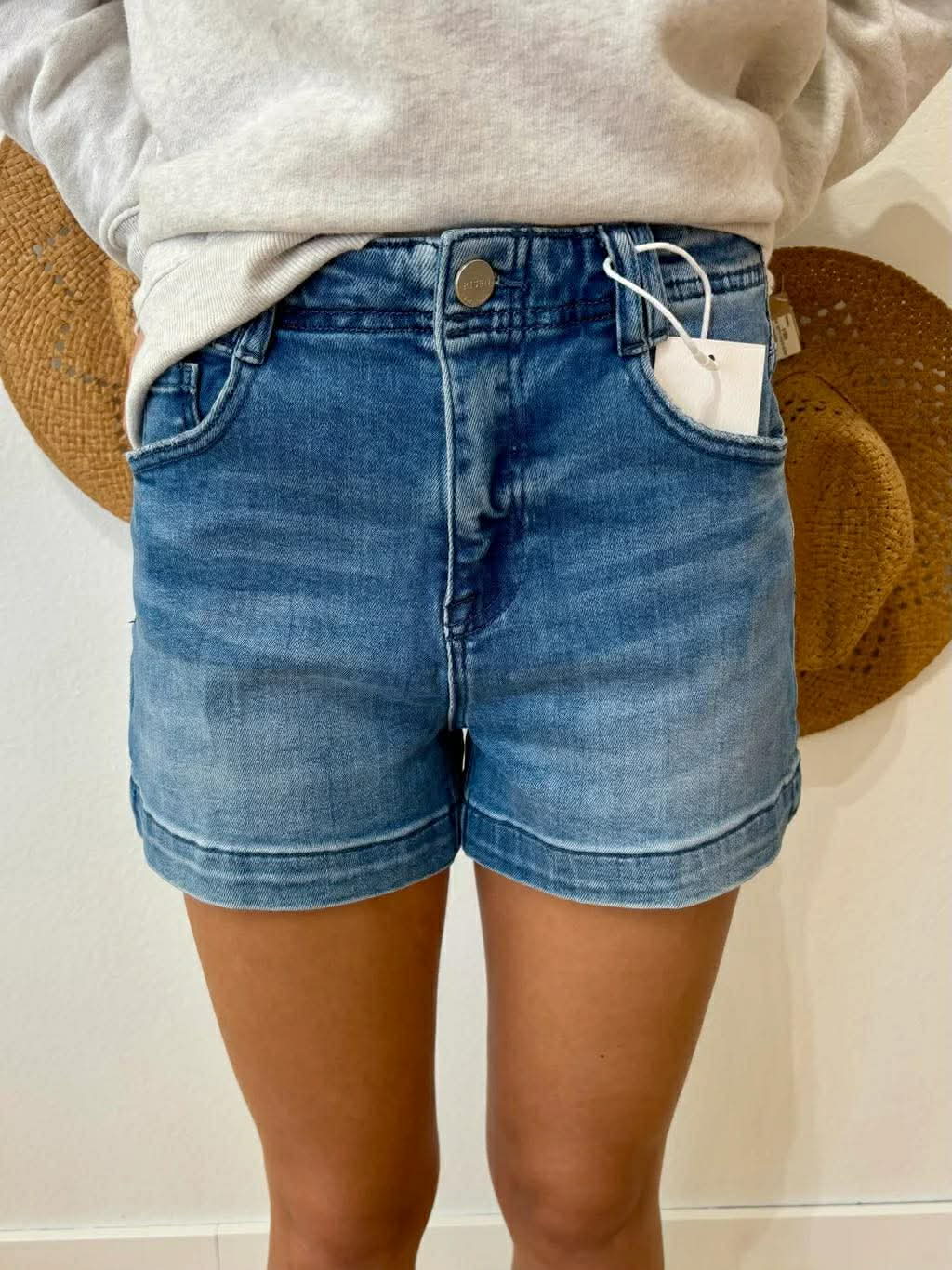 RISEN SHORTS WIDE HEM