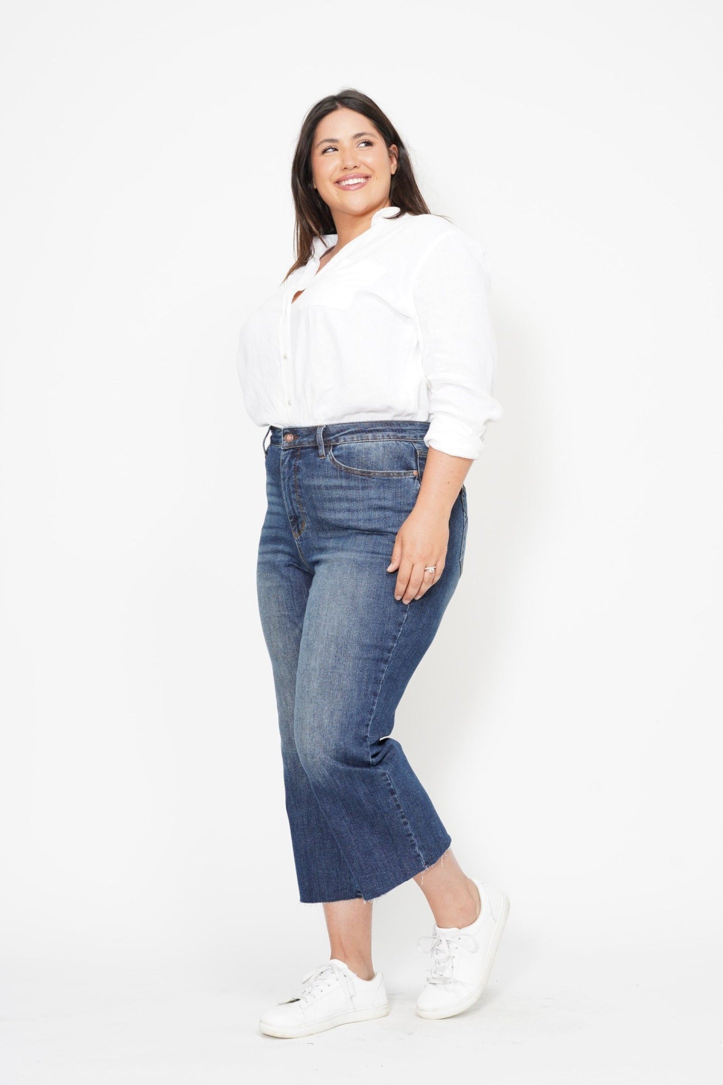 **Judy Blue High Waist Wide Crop w/ Embroidered Back Pocket Plus Size