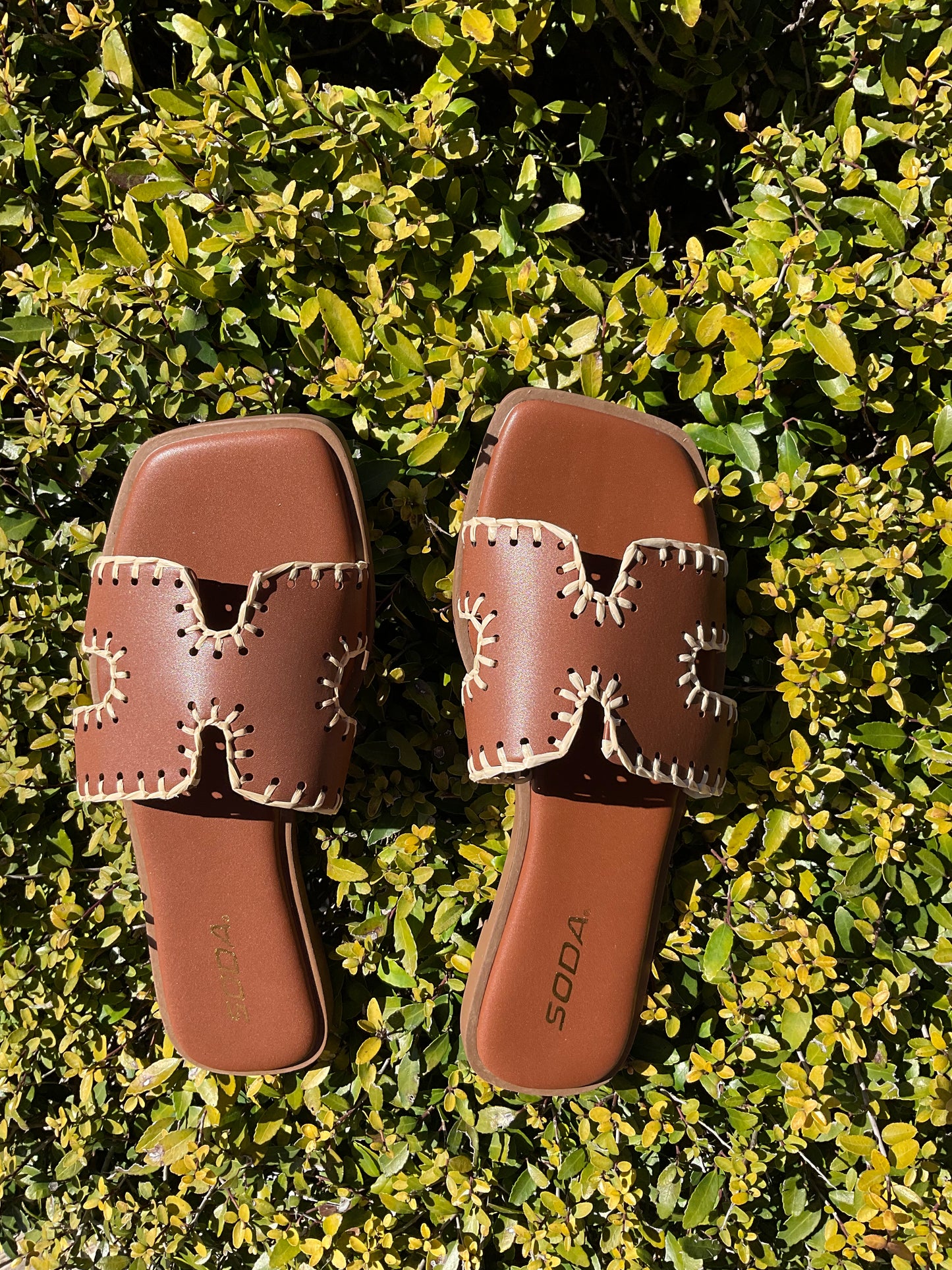 Soda brand flat decorative sandals