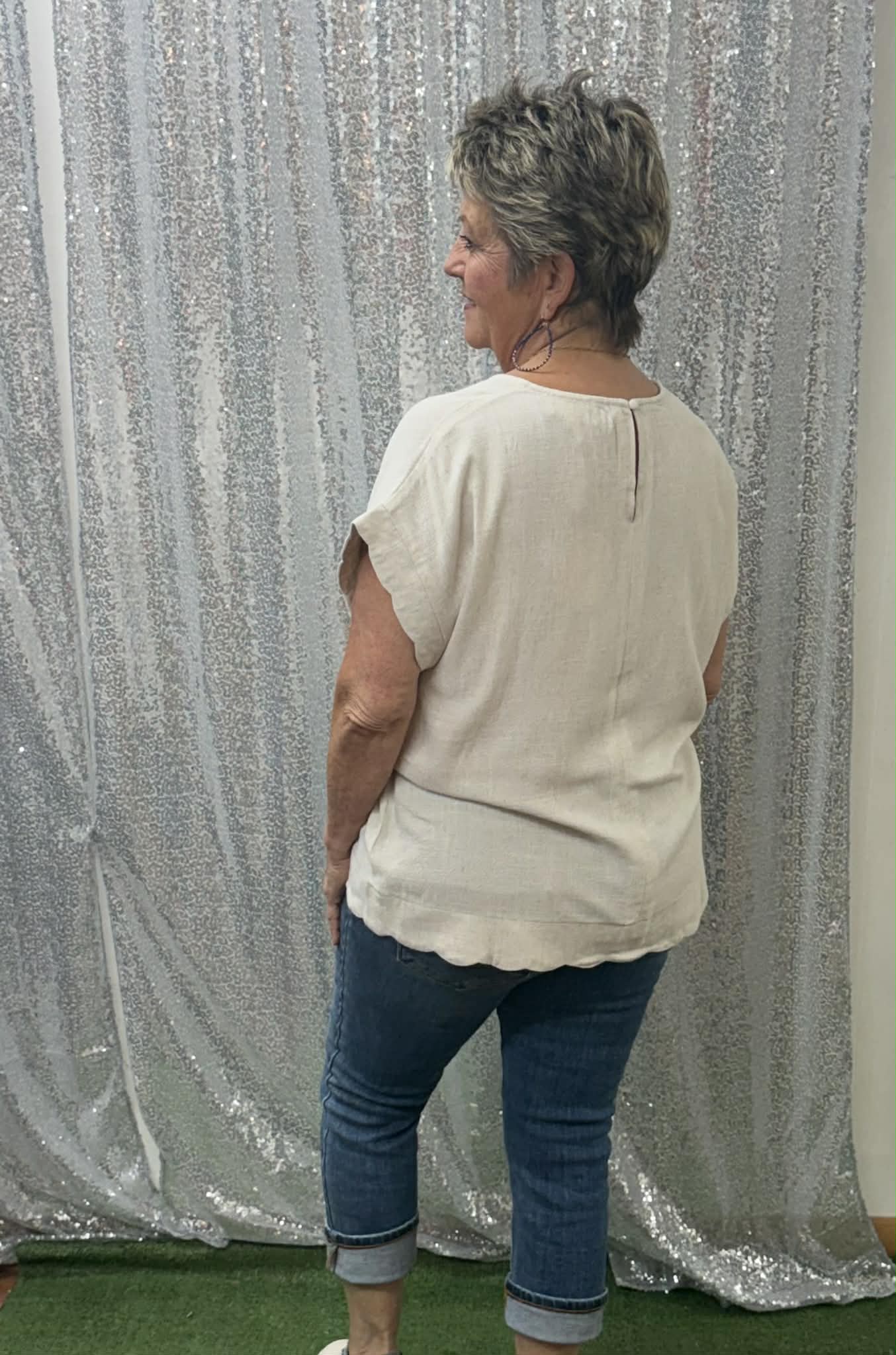 Umgee Linen Scalloped Top