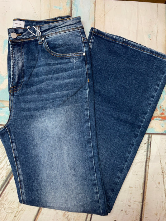 *Risen plus size Straight Fit jeans