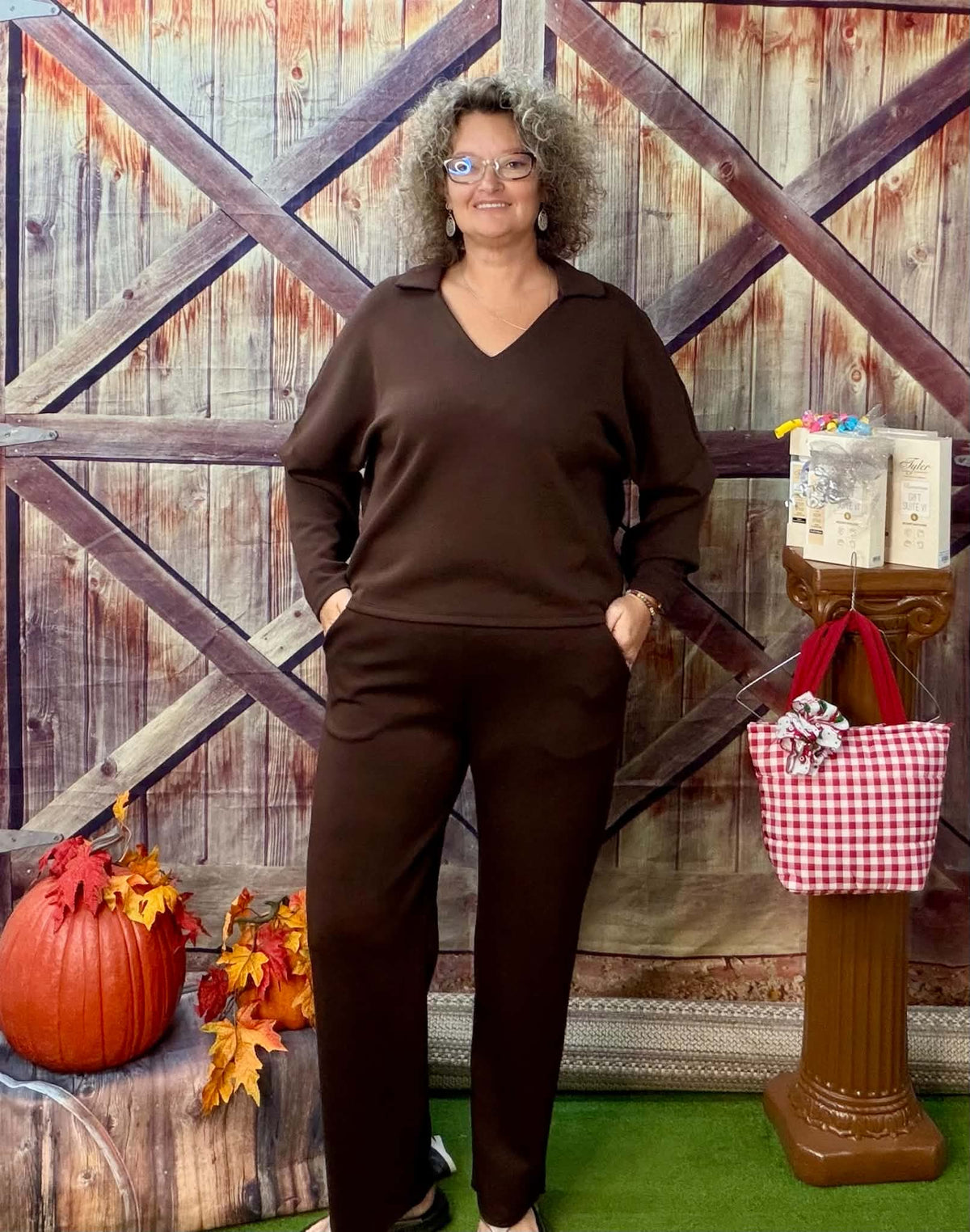 YELETE scuba collared vneck PLUS