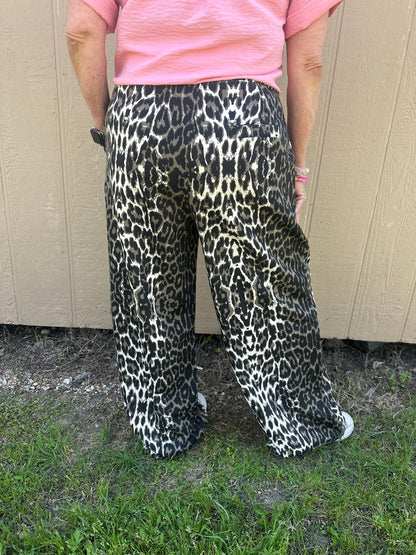 Leopard Wide Leg Sweapants