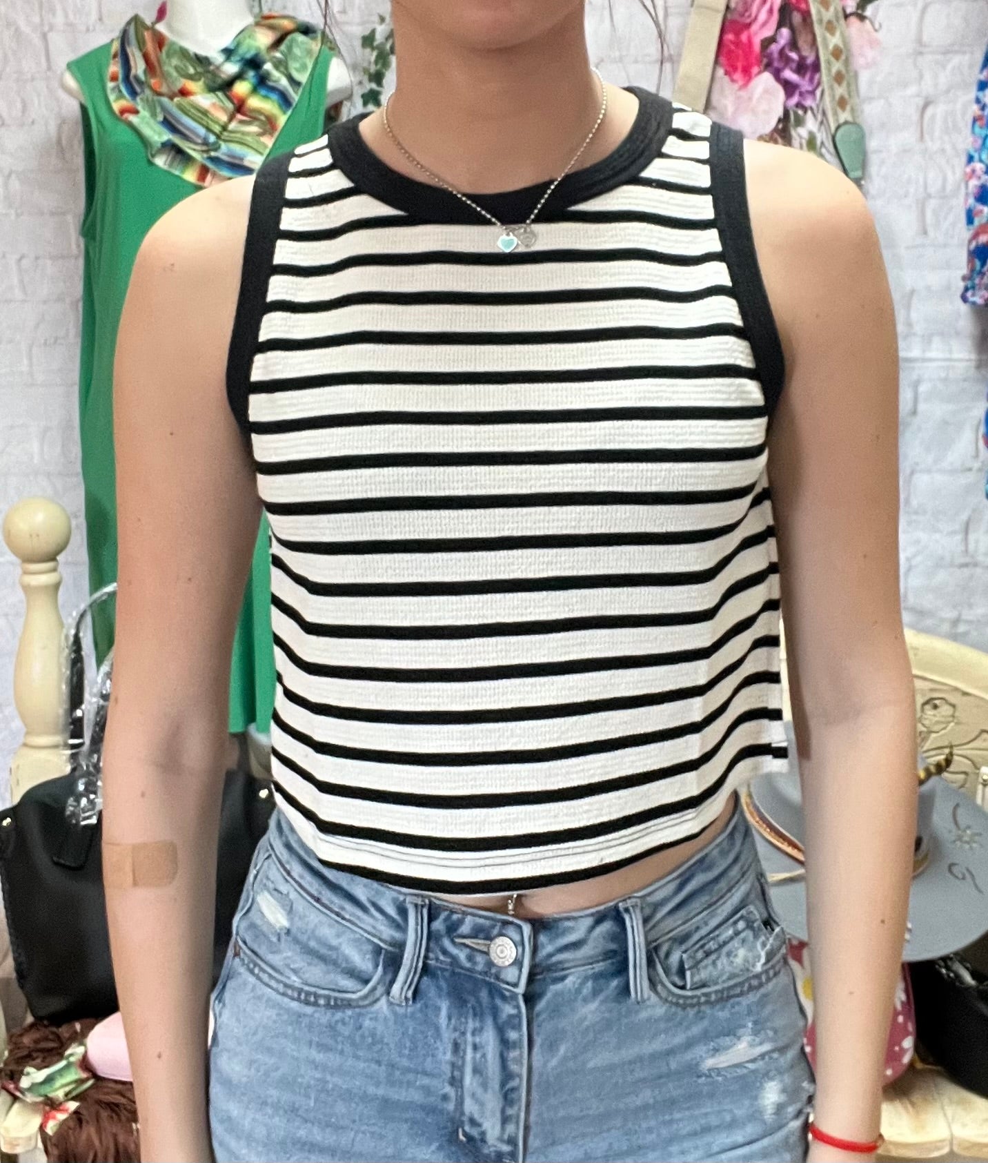 Tres Bien Cropped Tank