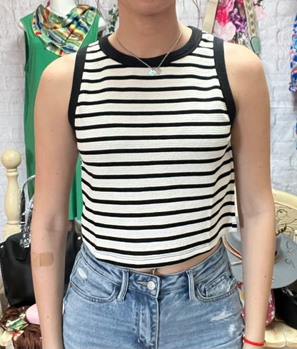 Tres Bien Cropped Tank