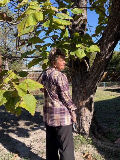 Sunshine & Rodeo Victorian collard top