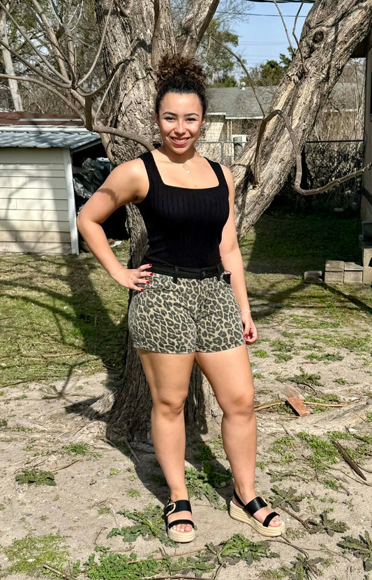 Risen Leopard coffee shorts