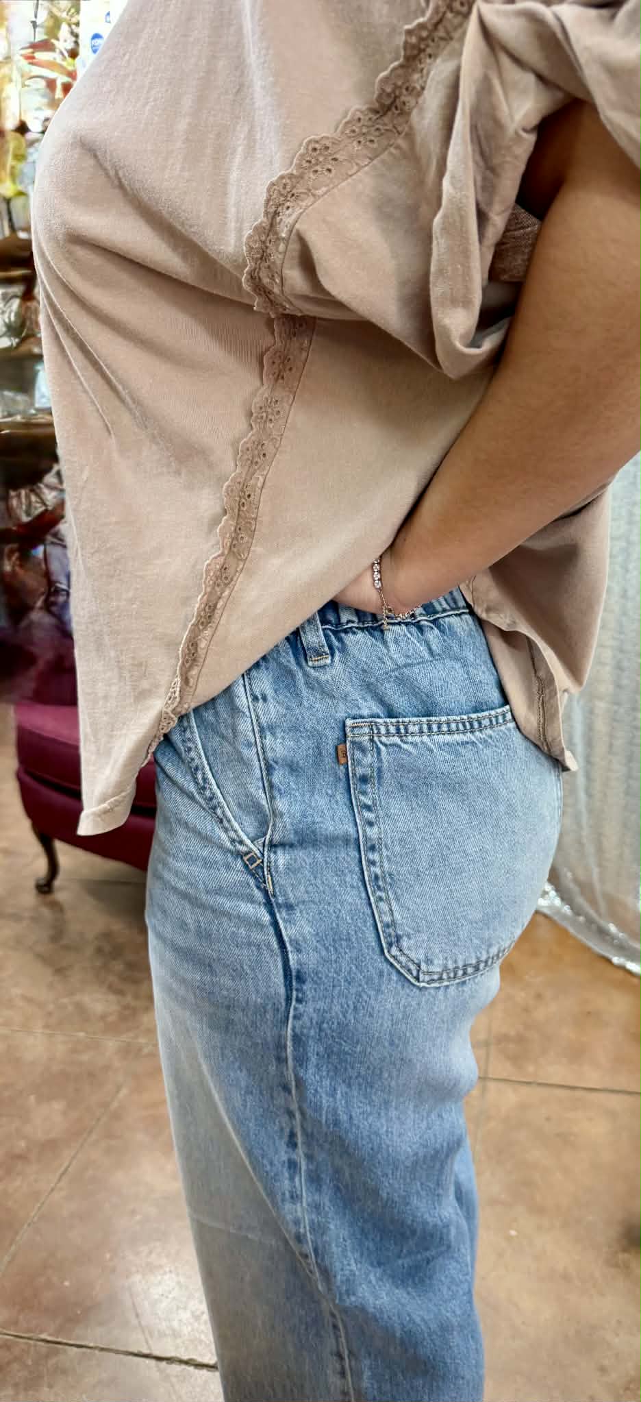 Judy Blue Featherweight baggy elastic/button