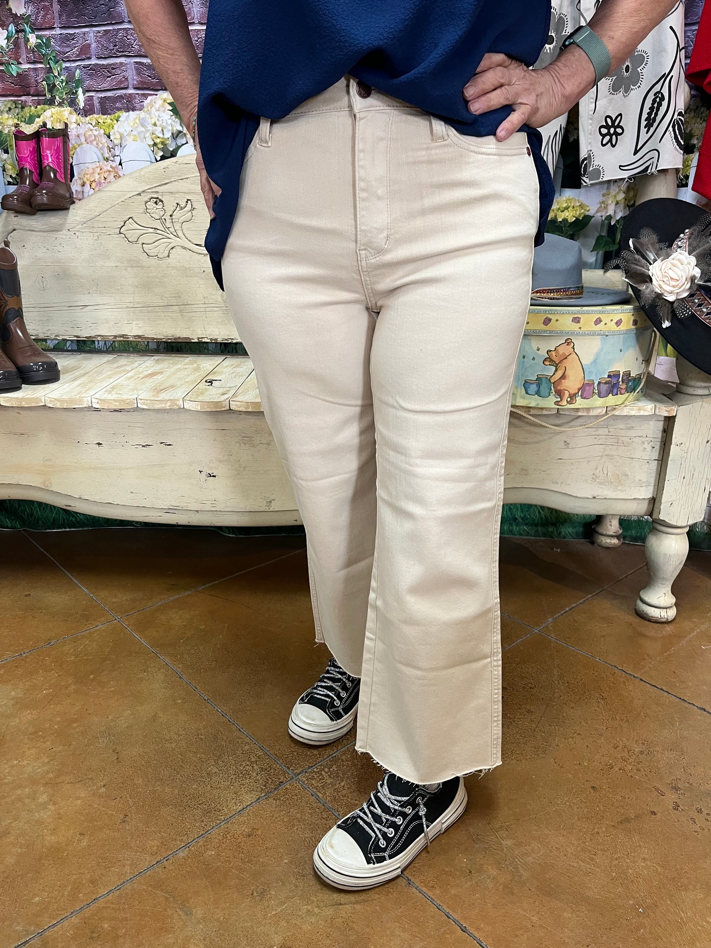 **Judy Blue Wide Leg Crops