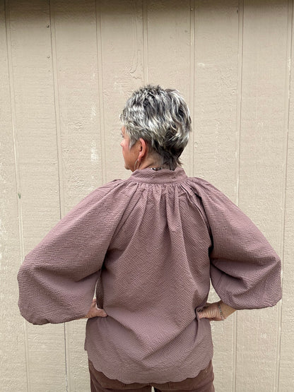 Umgee Textured Scalloped Top