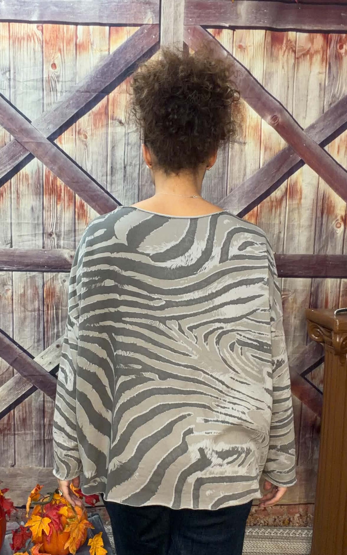 Made In Italy Abstract Animal Print Top