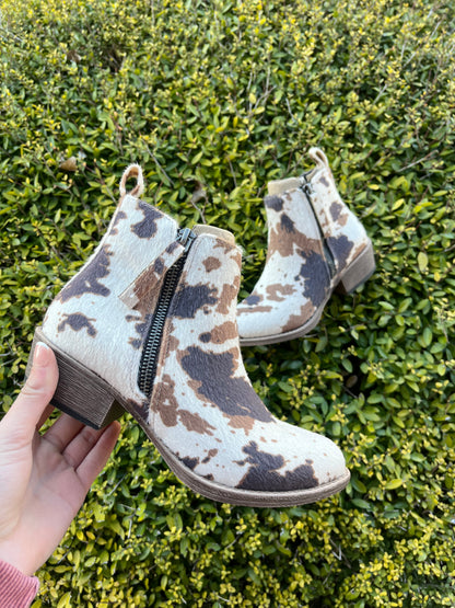 Gypsy Jazz Chisel Booties