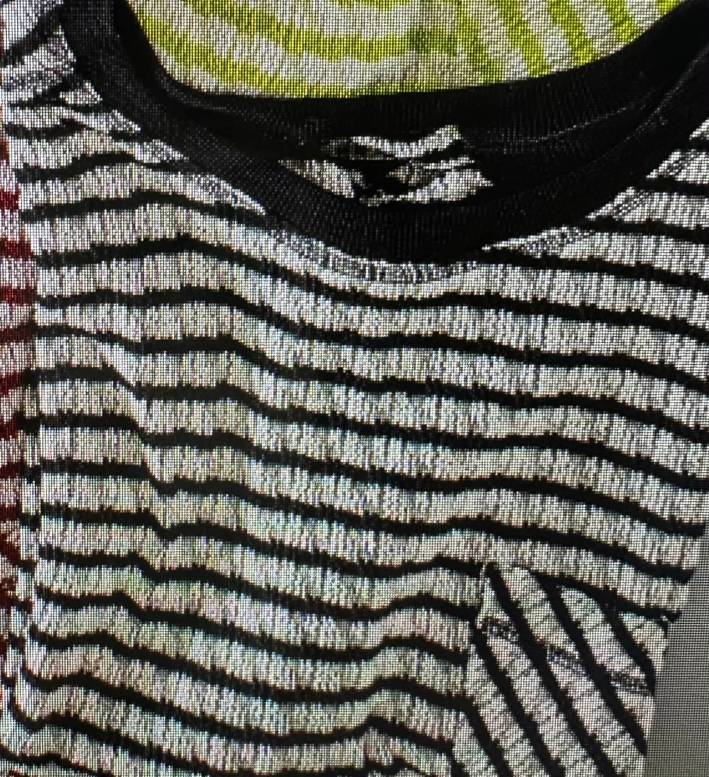 Very J opened back shirt