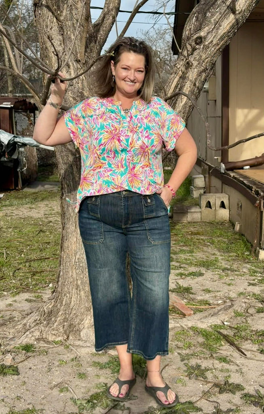 Judy Blue Wide crop Patch pocket PLUS