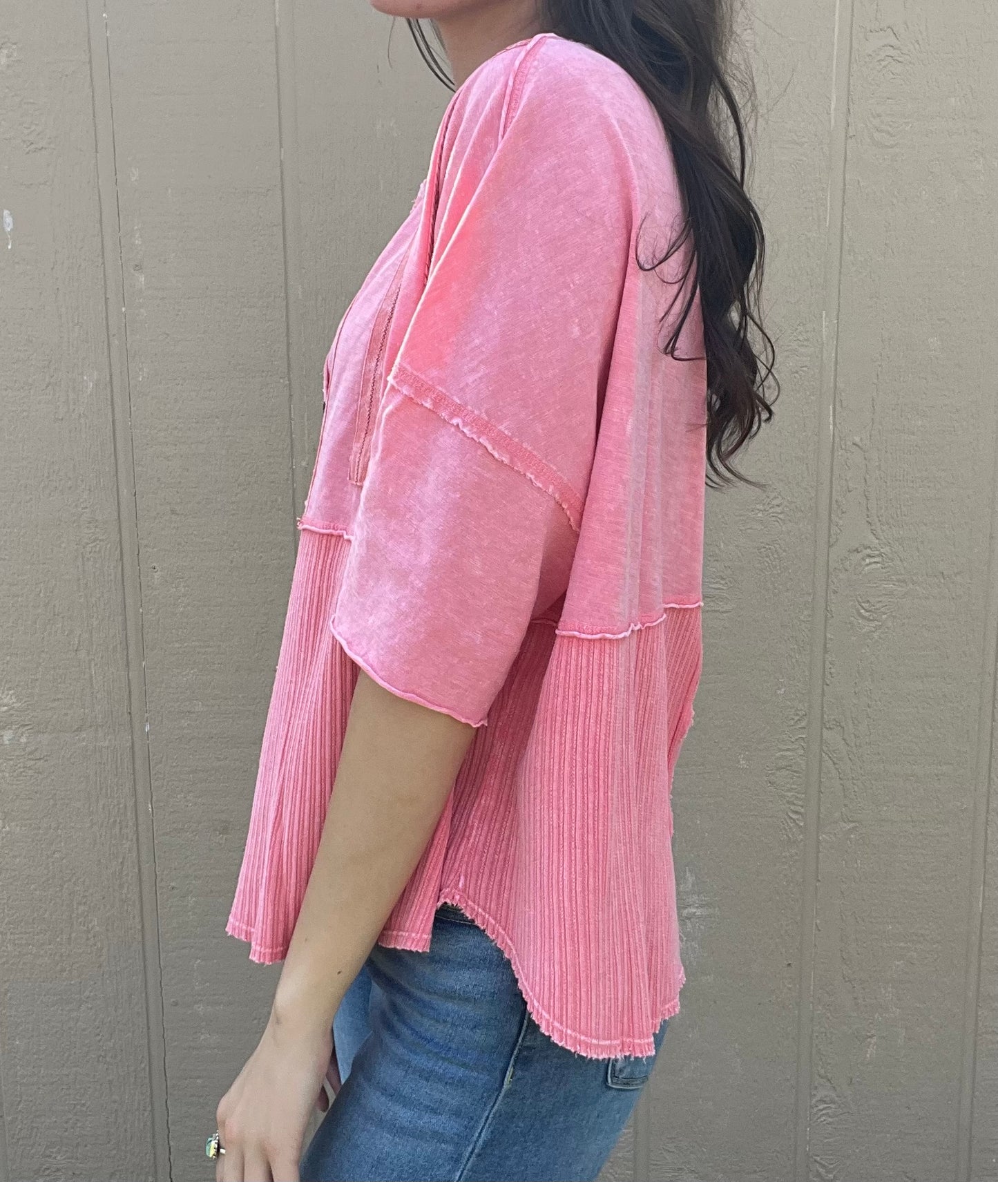 Easel Mineral Washed Top