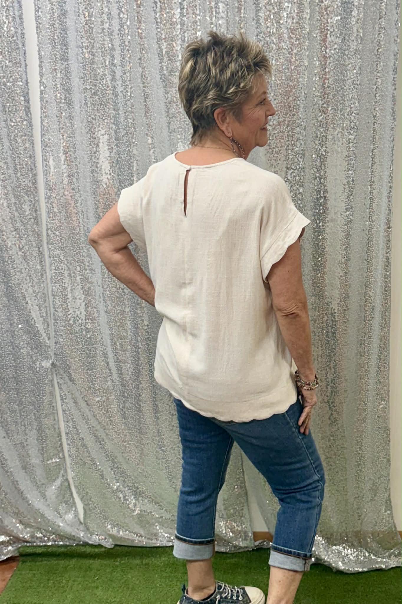 Umgee Linen Scalloped Top
