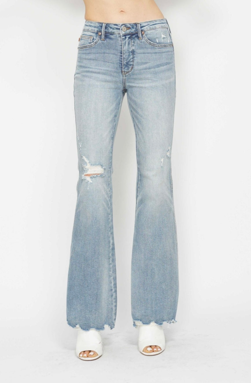 **Judy Blue Tummy Control Flares