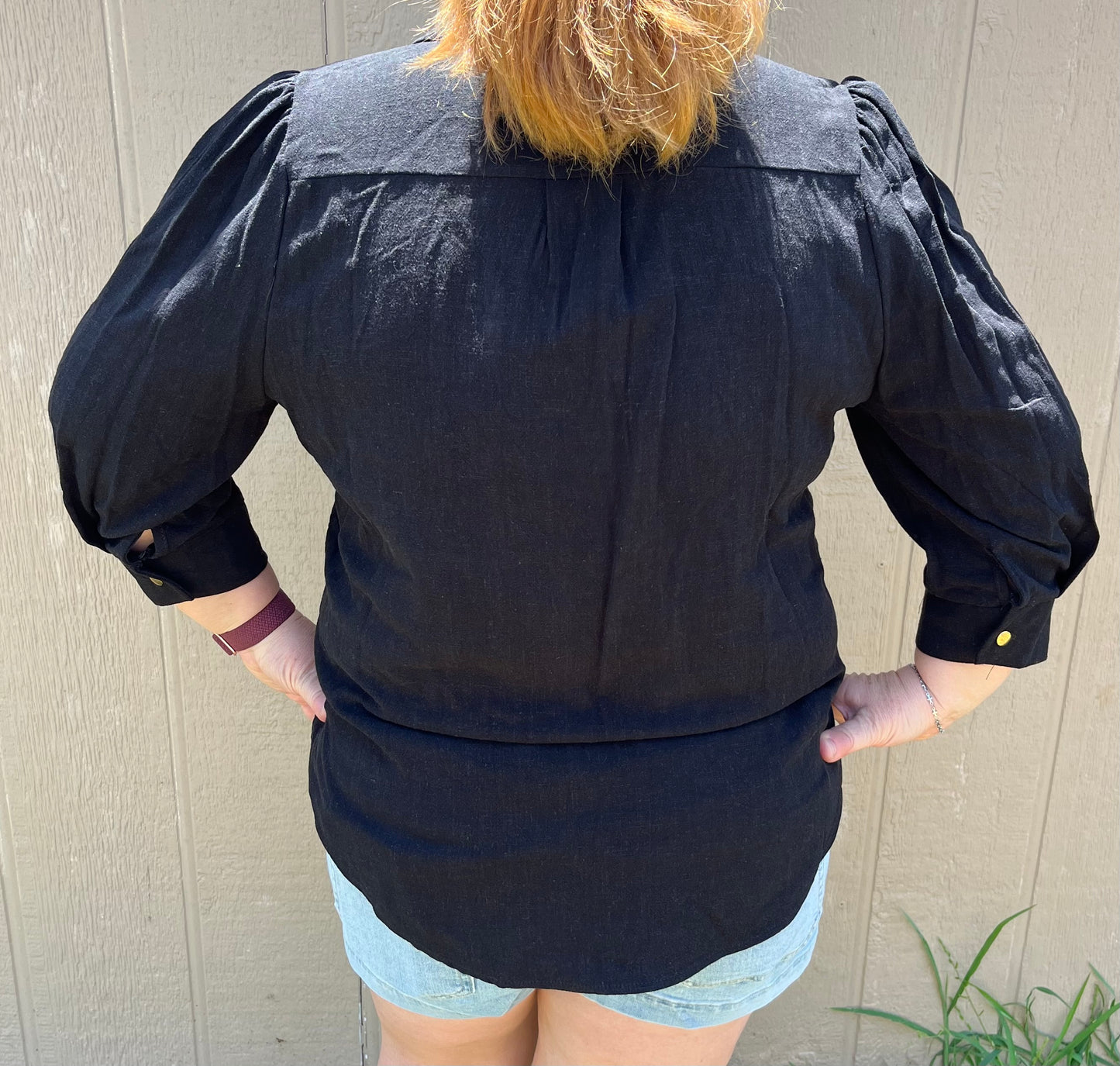 Linen Blouse with Buttons