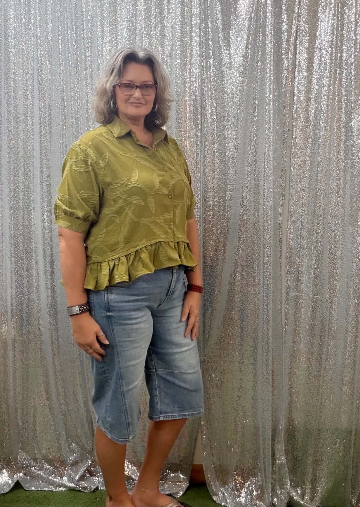 Heimish olive traveling vine top