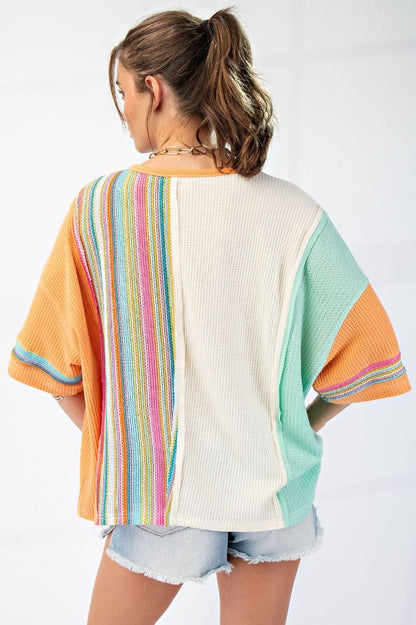 Easel Color Mix Daisy Top Plus Size