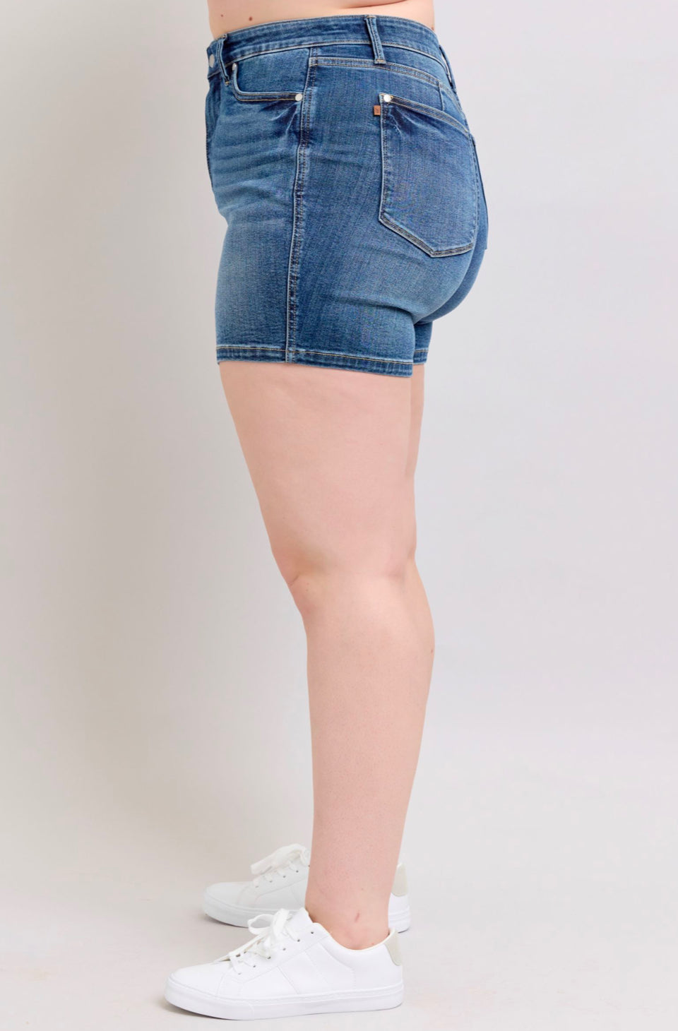 Judy Blue Mid Thigh Shorts