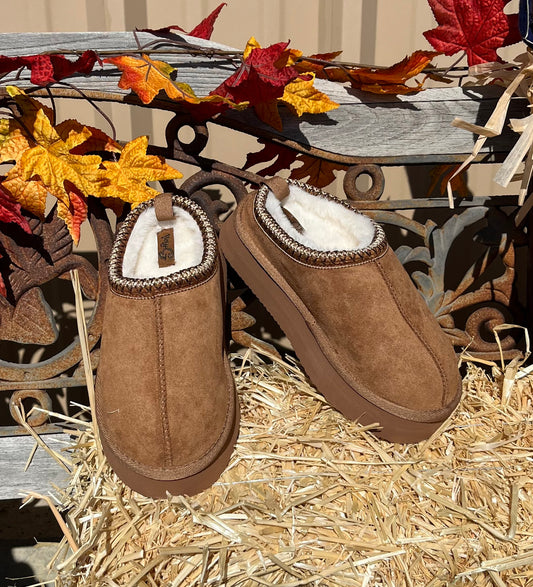 Very G Platform Charlie Slippers