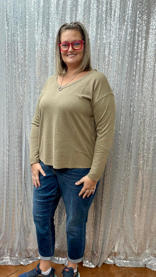 Andre by Unit tops plus size