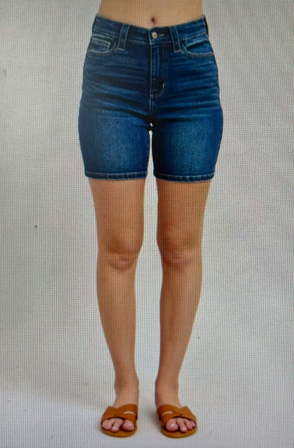 Judy Blue back flap pocket shorts