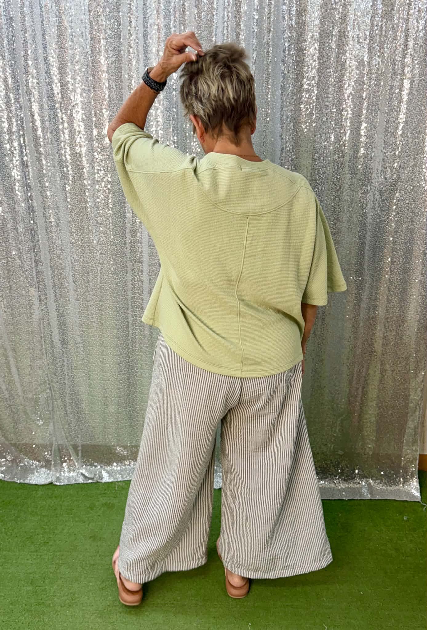Tres Bien cloudy knit green top