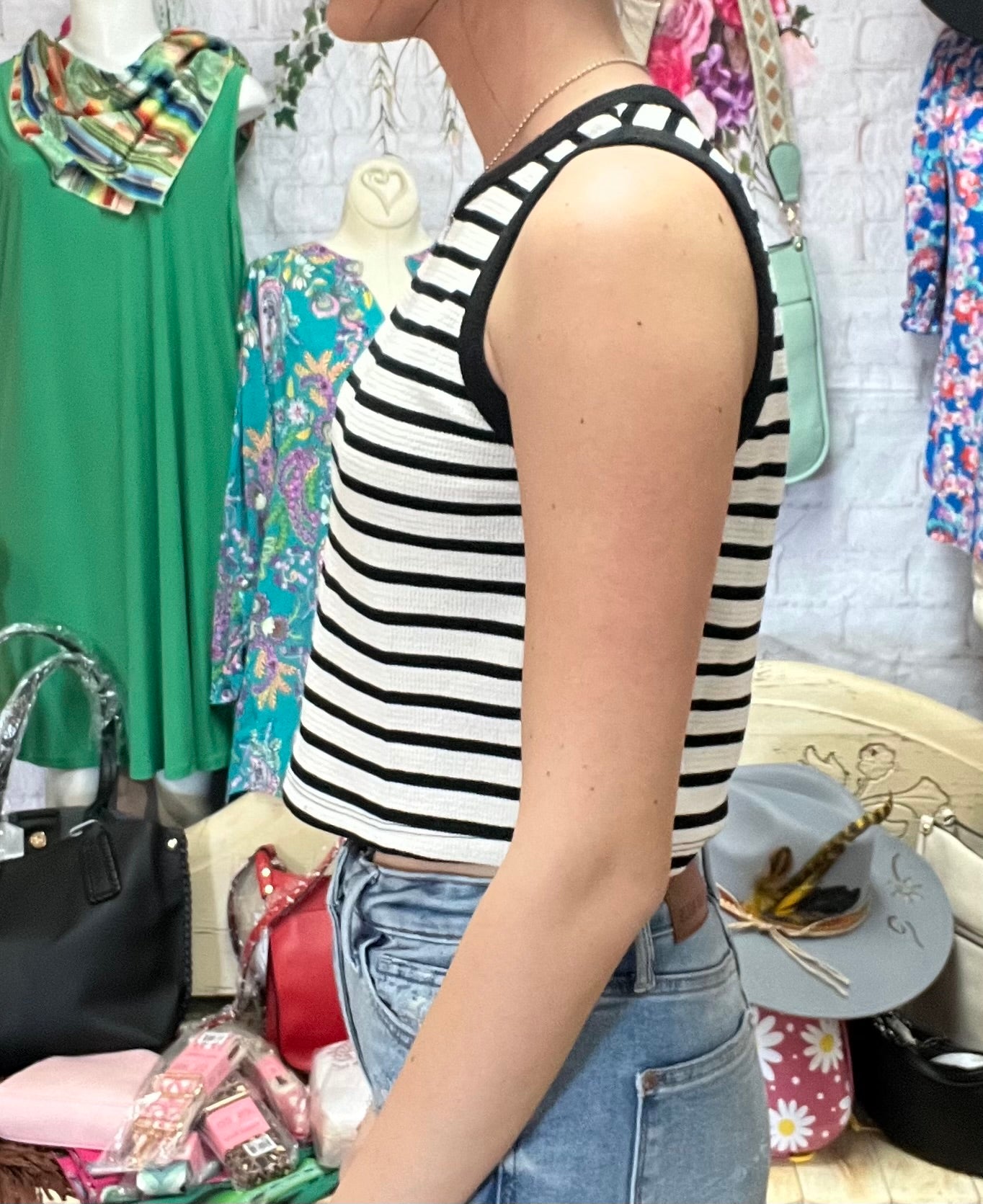 Tres Bien Cropped Tank