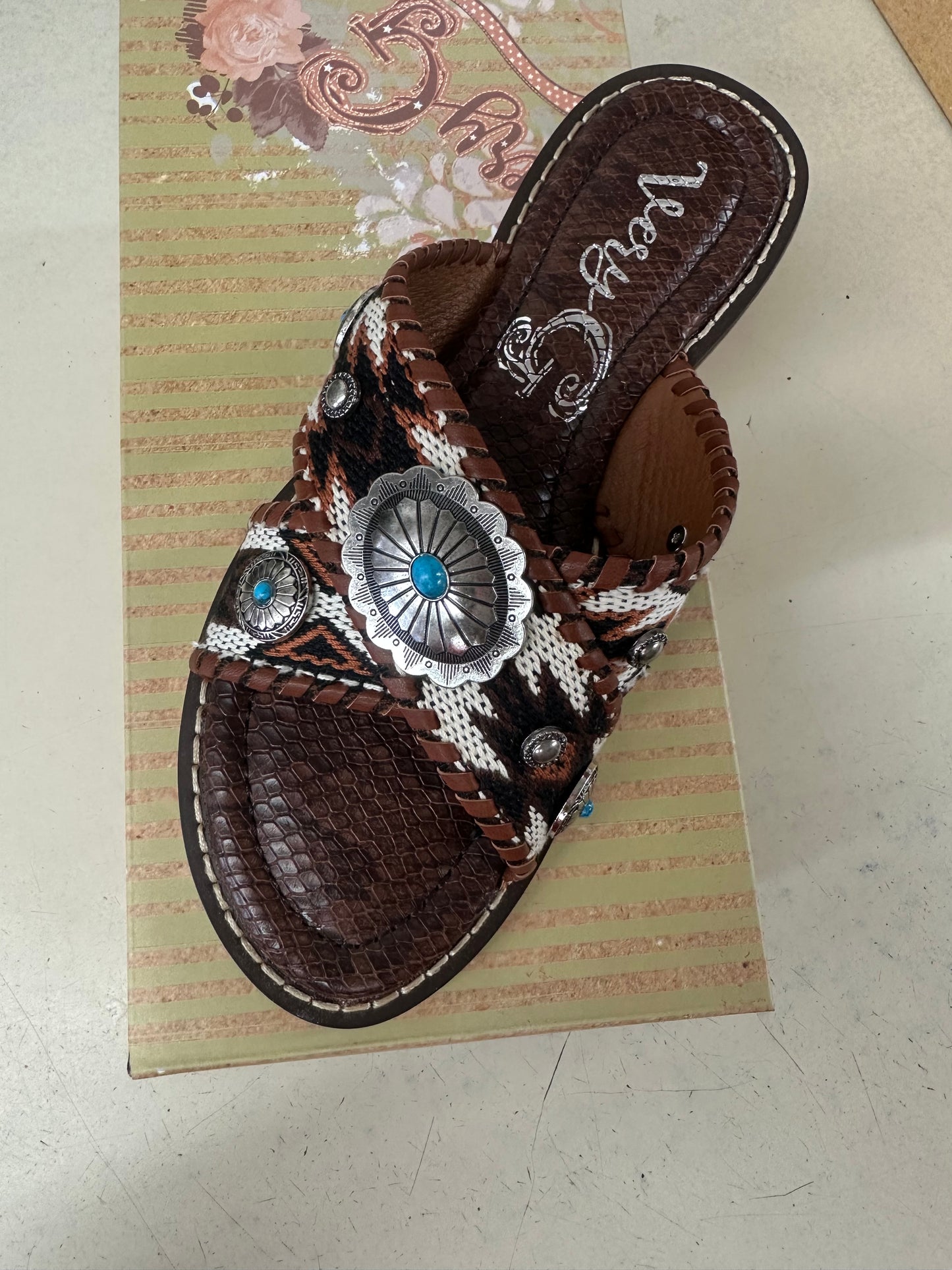 Very G Jungle Sandals