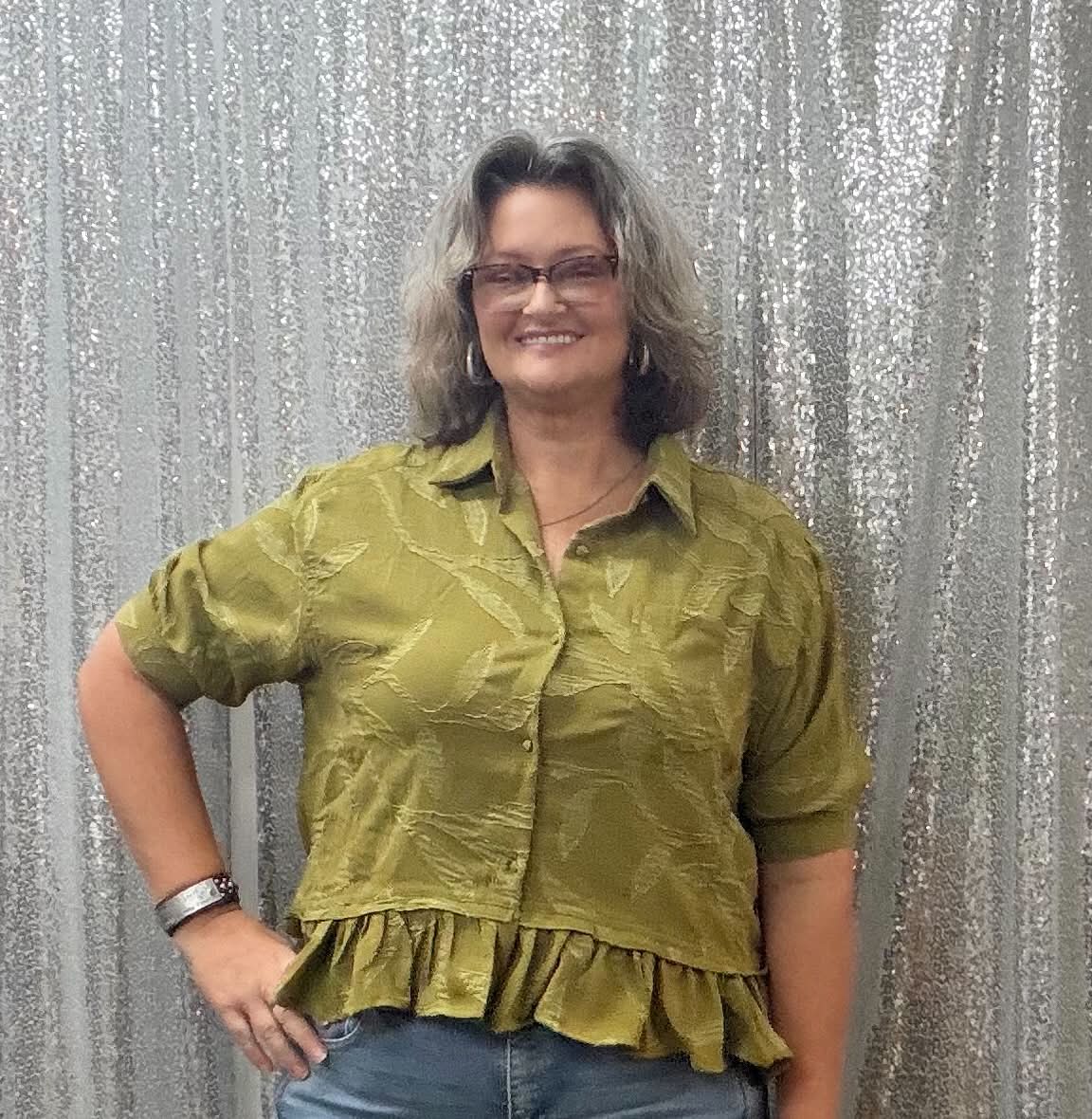 Heimish olive traveling vine top