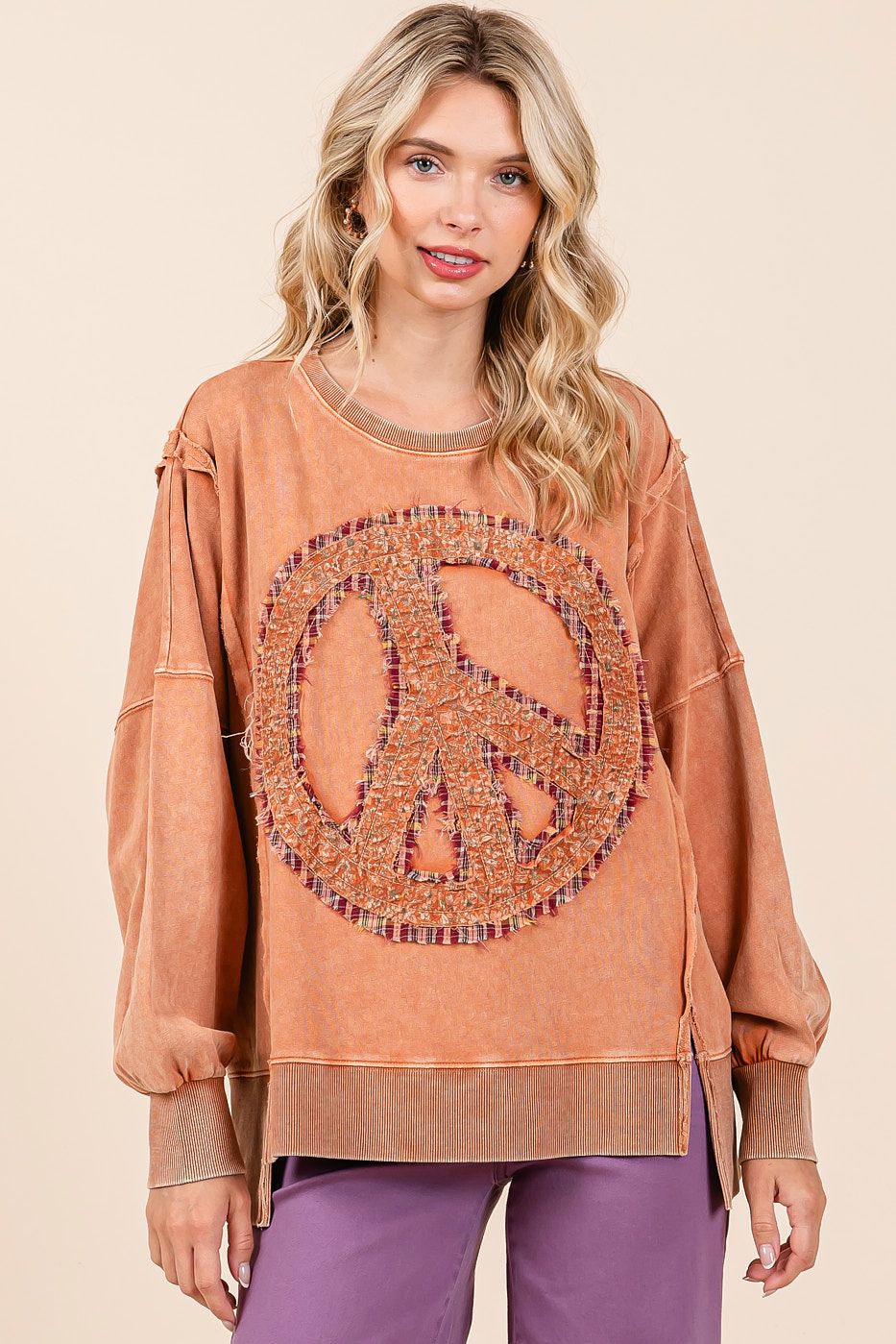 PEACE SIGN PATCH MINERAL WASH SWEATSHIRT