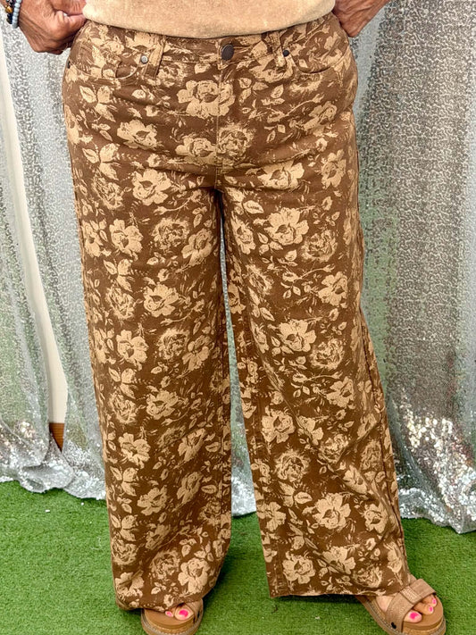 Vine & Love cropped floral jeans