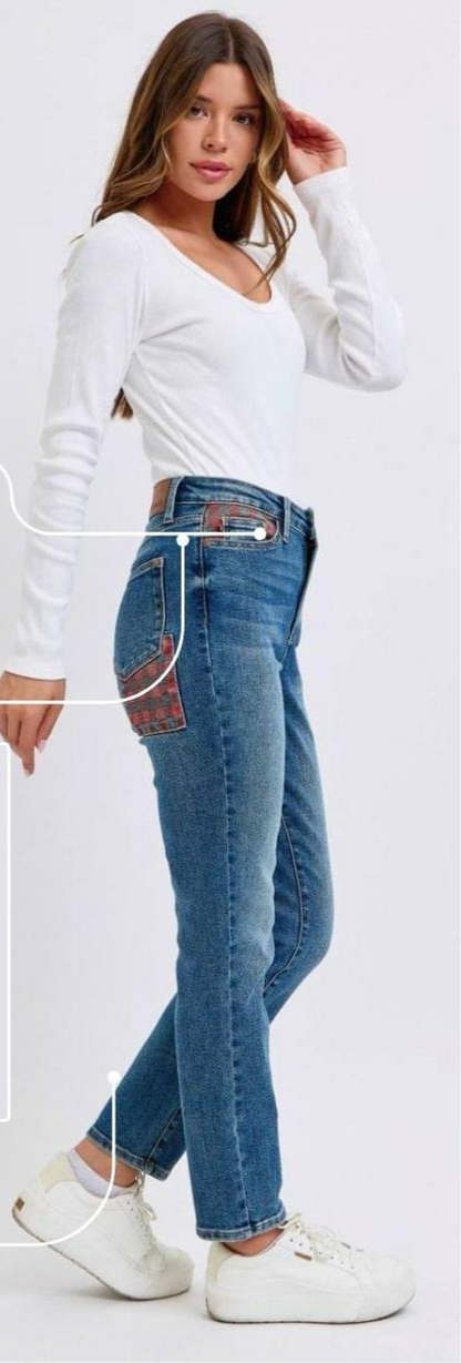 **Judy Blue Decorative Slim Fit jeans