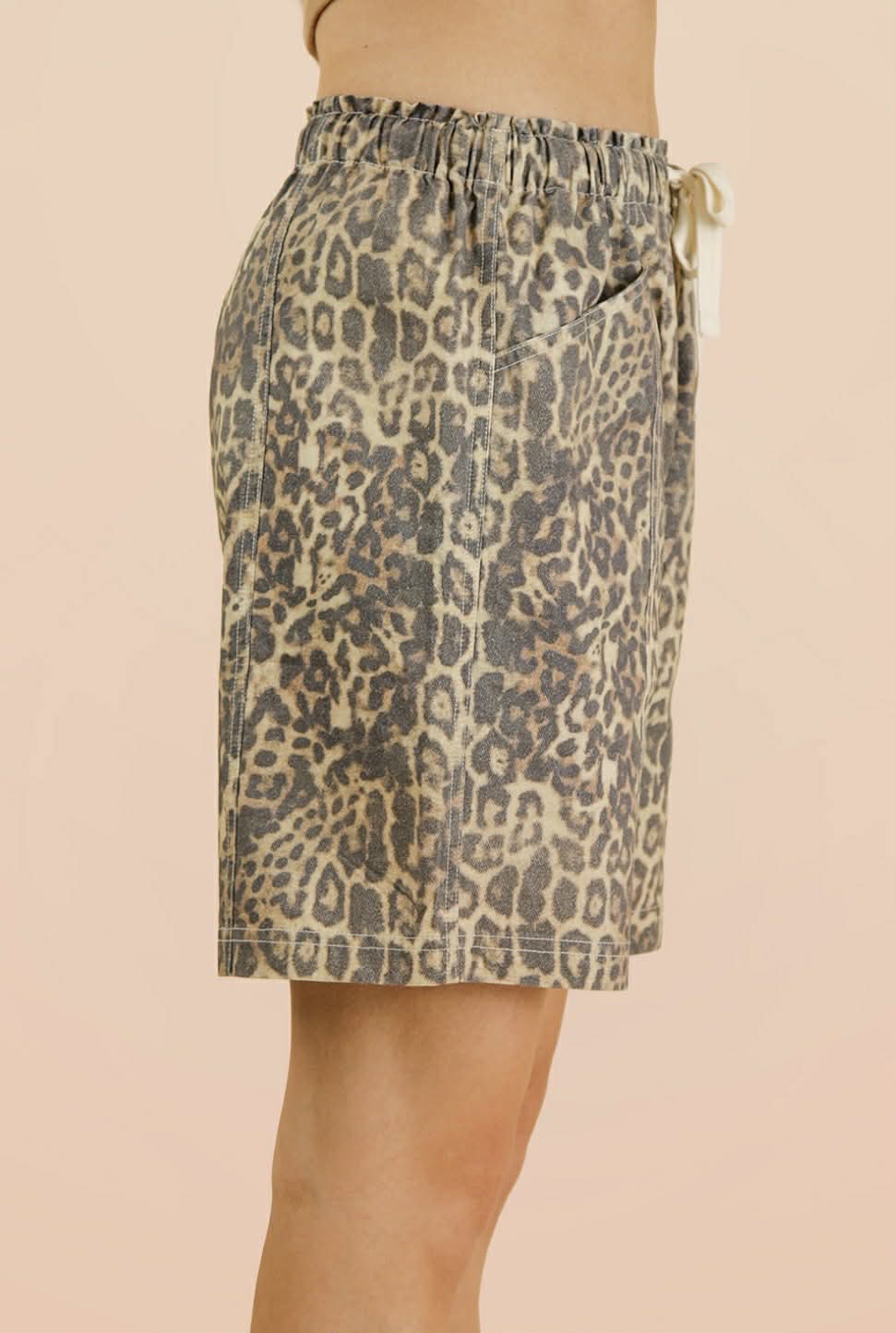 Very J Leopard Short Drawstring Waist
