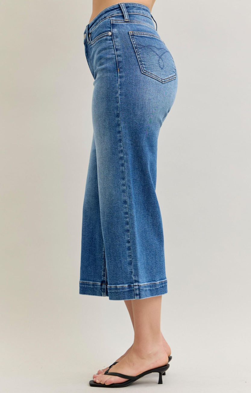 Judy Blue Wide Leg Crops