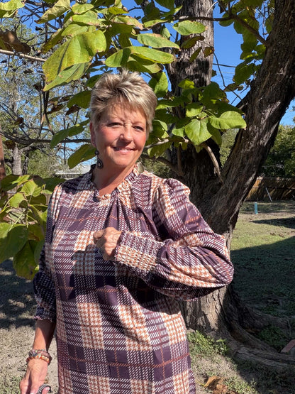 Sunshine & Rodeo Victorian collard top