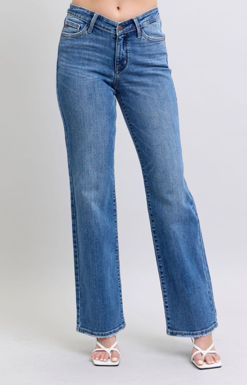 Judy Blue V Front Straight Jeans