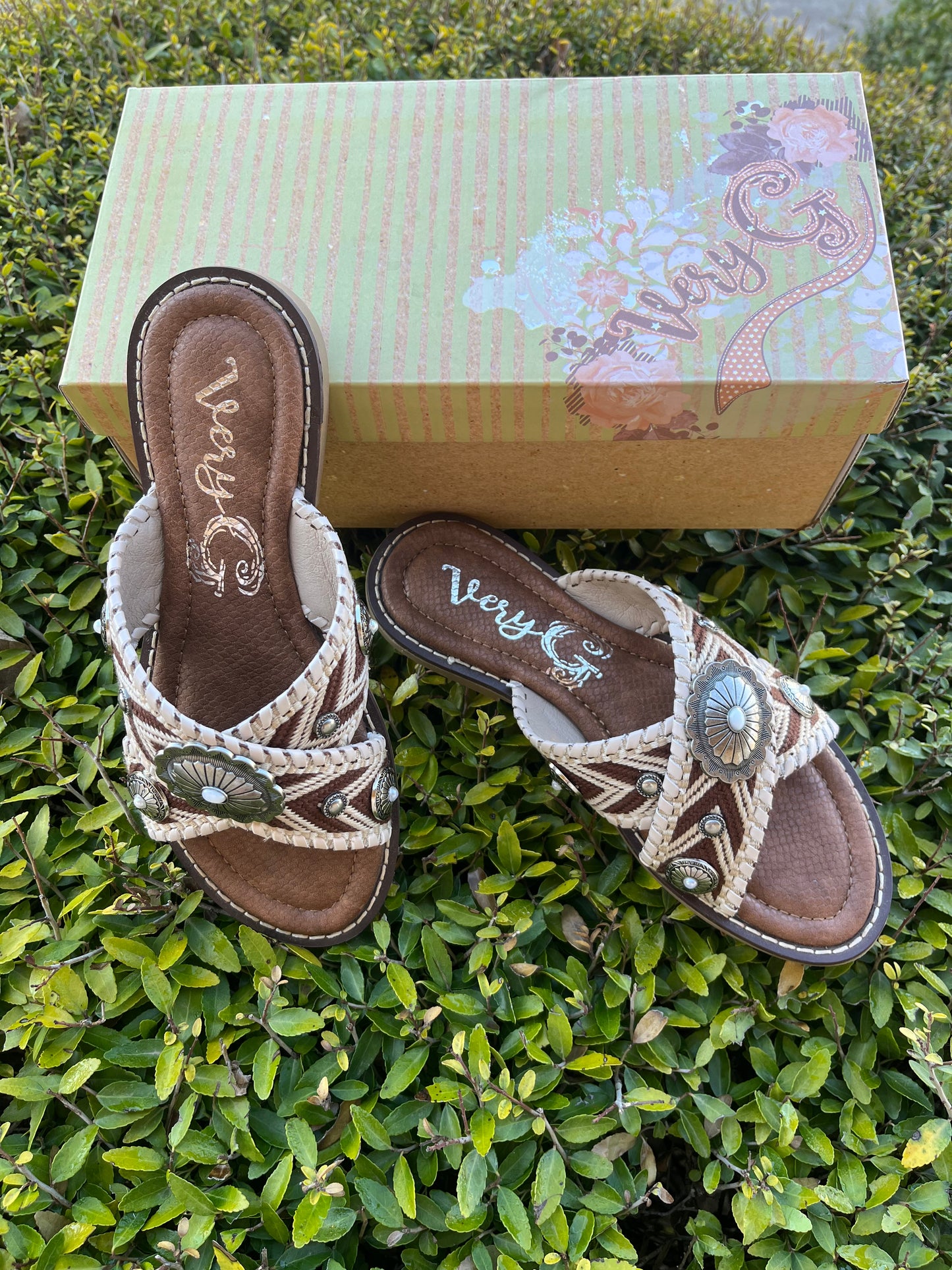 Very G Jungle Sandals