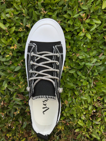 Very G Aman tennis shoes