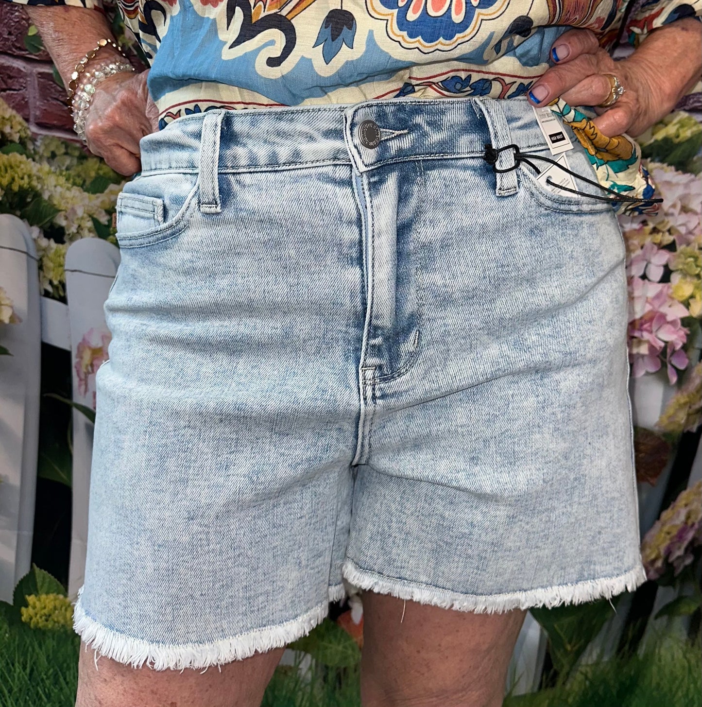 Judy Blue Frayed Hem Shorts