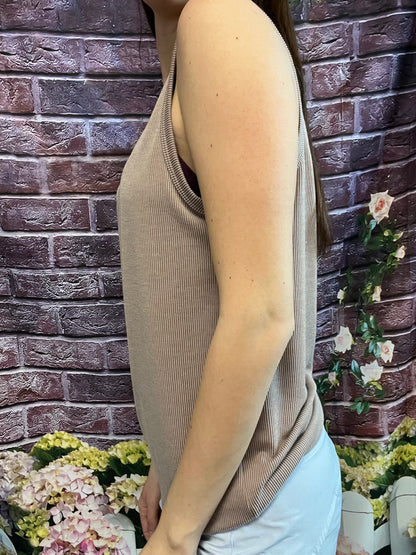Tres Bien Ribbed Tank