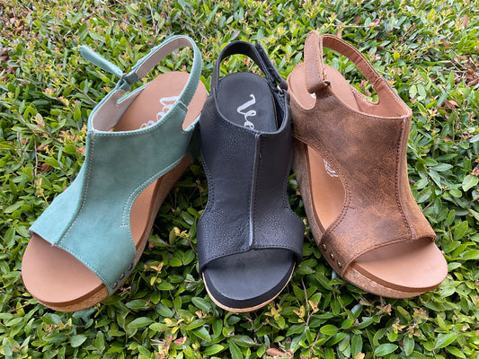 Very G Liberty leather wedge sandals