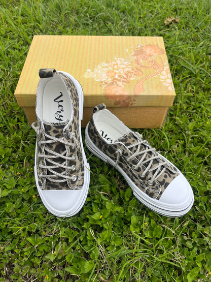 Gypsy Jazz Printed Aman Tennies