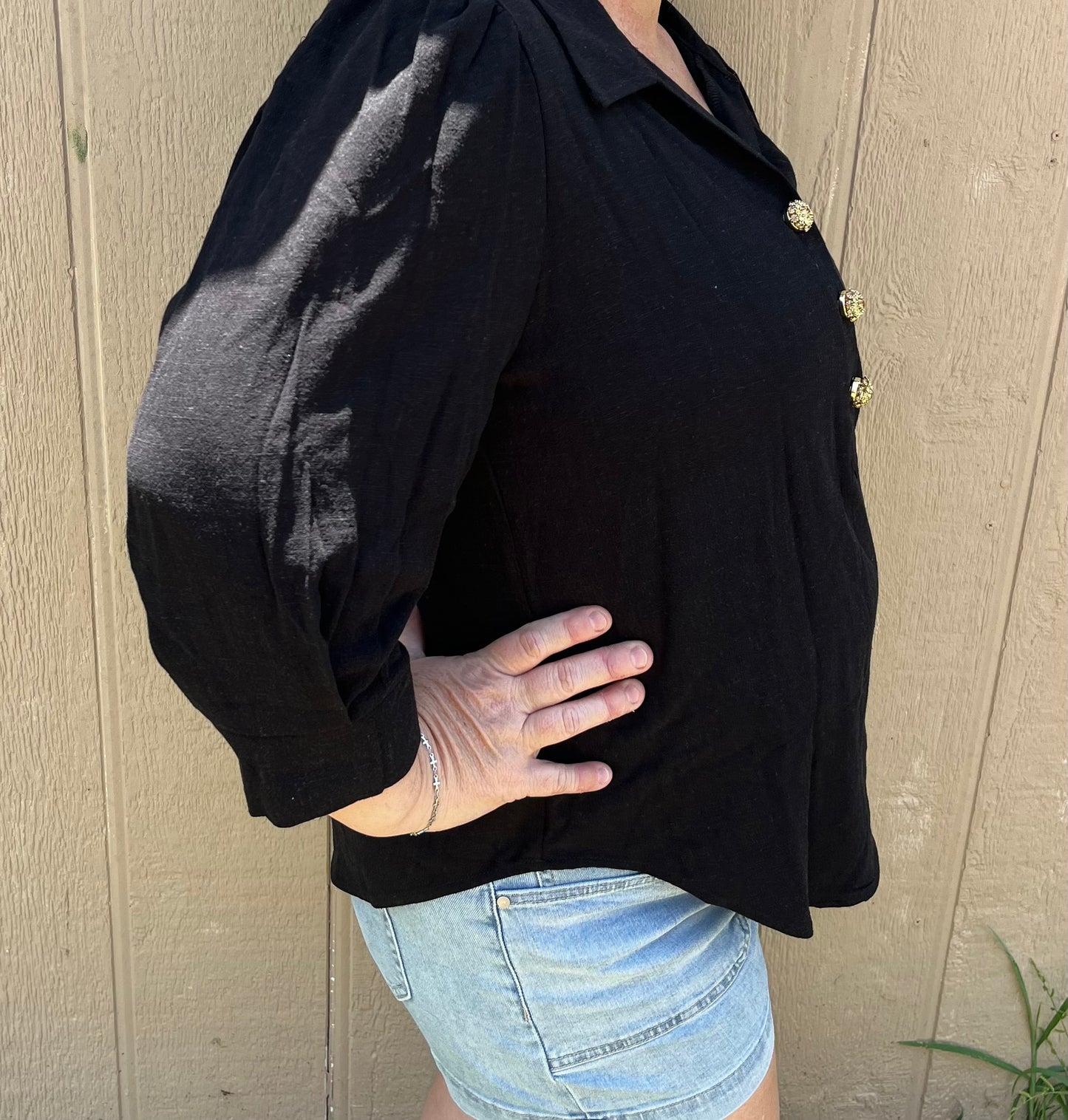 Linen Blouse with Buttons