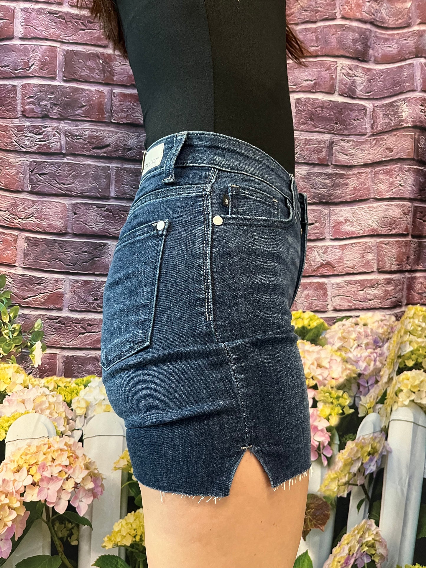 Judy Blue Mid Thigh Shorts